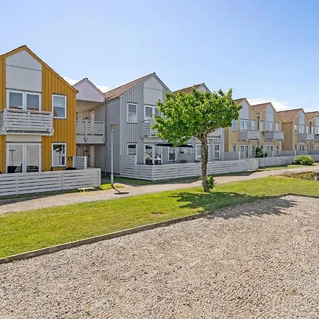 2 Bedroom Stunning In Apartment